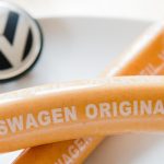 Volkswagen s-a apucat de făcut cârnați, iar vânzările le depășesc pe cele ale automobilelor