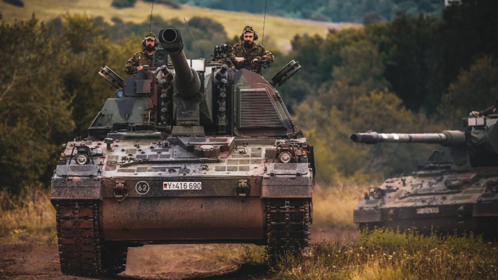 Germania trece la economia de război. Fabricile auto, convertite în unități de producție militară