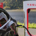 Înmatriculările de mașini Tesla în România au scăzut spectaculos în primele luni ale anului