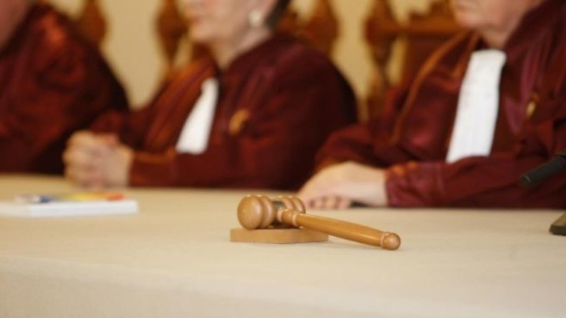 Aviz negativ pentru proiectul care permite atacarea deciziilor CCR la Înalta Curte