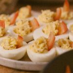 Rețeta delicioasă de ouă umplute pentru Paște. Ingredientul secret care îi conferă o textură fină