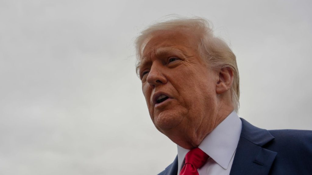 Donald și Melania Trump vor participa la funeraliile Papei Francisc, anunță președintele SUA