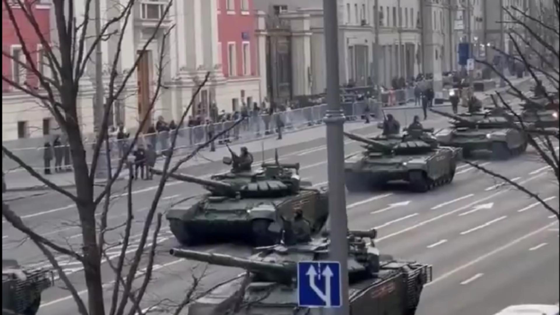Rusia poate produce de 3 ori mai multă muniție decât SUA și Europa la un loc. Avertismentul vine de la vârful NATO
