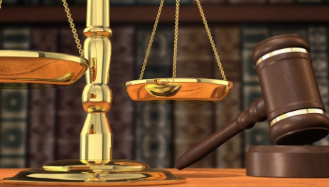 Guvernul împinge Justiția spre blocaj total printr-un atac direct la dreptul la apărare. Uniunea Barourilor critică „ordonanța-trenuleț”