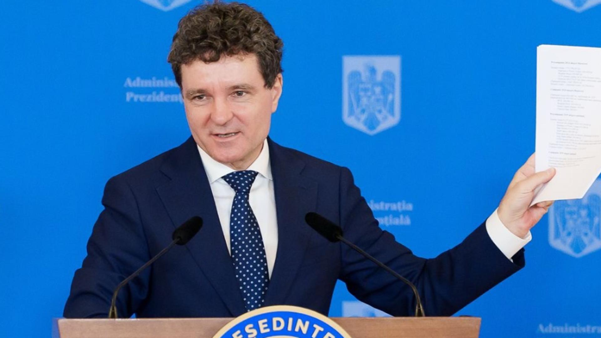 După aproape o lună fără ministru la Apărare, Nicușor Dan anunță că va fi numit unul nou. Dar nu imediat