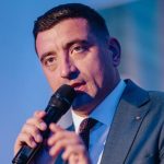 Moș Crăciun a sosit acasă la George Simion. Liderul patrioților, mesaj pentru popor în zi de sfântă sărbătoare: „Să fim mai buni, mai iubitori și mai iertători”