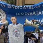 Protest masiv al dascălilor, în Capitală. Mii de profesori, la ușa lui Bolojan