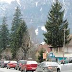 Trafic infernal pe Valea Prahovei. DN1 este aproape blocat, coloane kilometrice și rute alternative recomandate