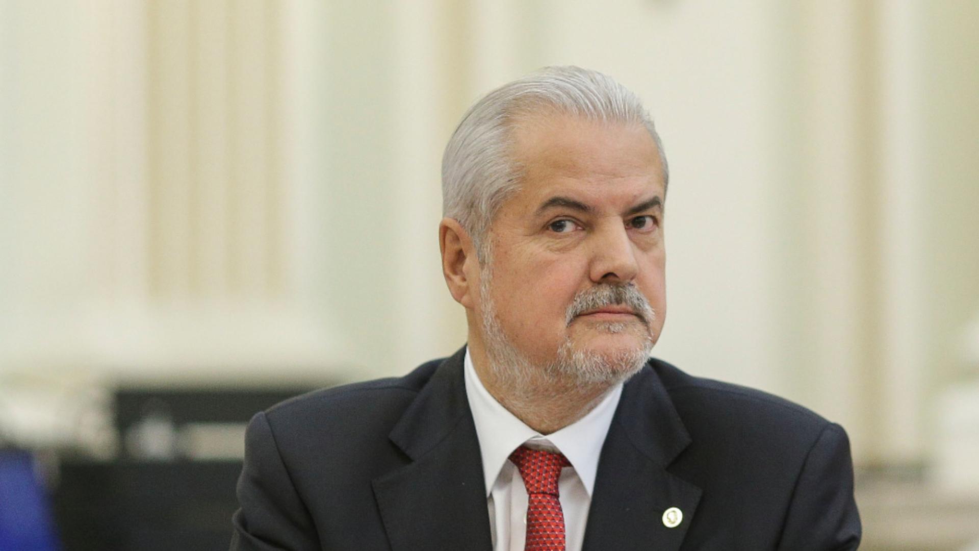 Fost premier, noi teorii despre criza apei din Prahova și Dâmbovița: Golirea barajului ar putea fi un exepriment militar