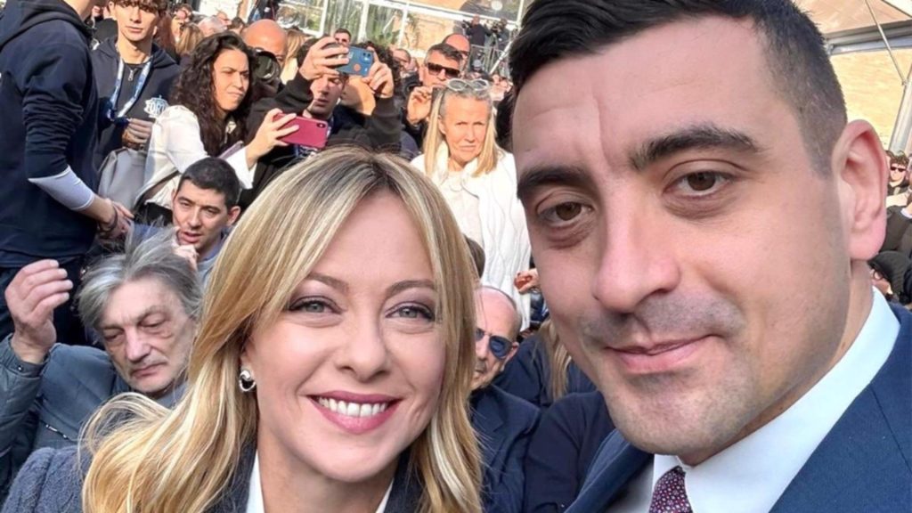 George Simion, întâlnire oficială cu premierul Italiei, Giorgia Meloni, la Roma. Cei doi s-au pozat împreună
