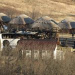 După doi ani de cercetări, dosarul incendiului de la Ferma Dacilor a fost trimis în instanță. Patronul, Cornel Dinicu, a fost trimis în judecată