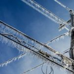 După criza apei, Câmpina și mii de gospodării din Prahova au rămas fără curent din cauza viscolului