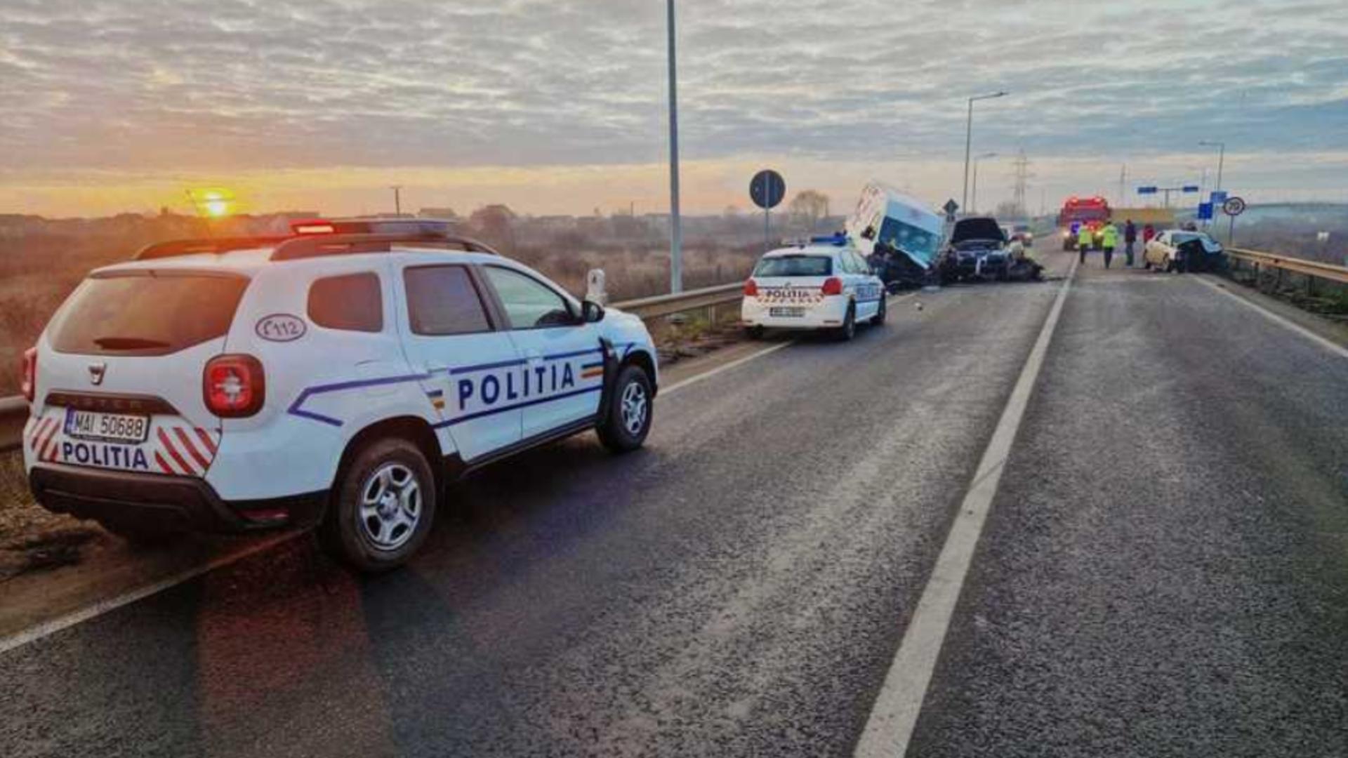 Carambol cu trei mașini pe centura Timişoarei. Patru persoane au fost rănite