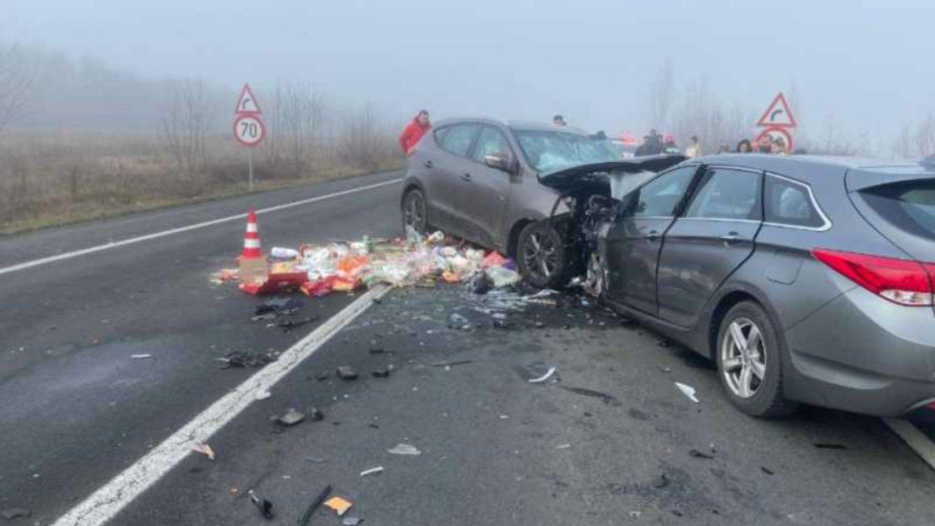Tragedie pe DN 66, în județul Hunedoara. O persoană a murit și alta a fost grav rănită, după o coliziune frontală