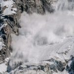 Pericol de avalanșă de gradul 3 în Munții Făgăraș. Turiștii, avertizați de Salvamont Sibiu