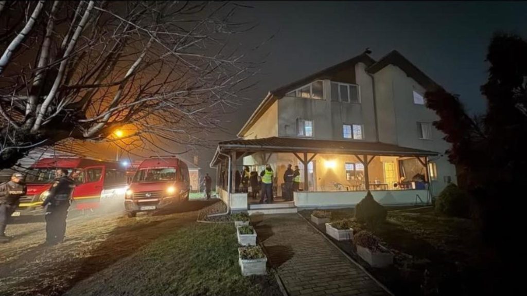 Cei 11 vârstnici relocați dintr-un azil închis au ajuns în spitale și au fost diagnosticați cu scabie