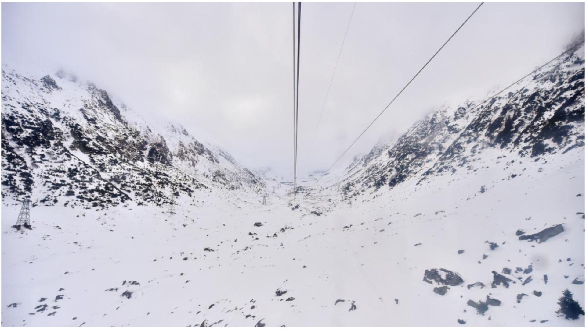 Accesul la Bâlea Lac, în Munții Făgăraș, nu este încă posibil. Se lucrează la repornirea transportului pe cablu