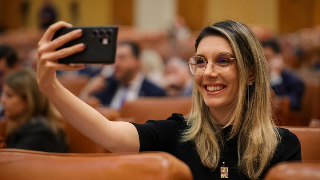 Halucinant! Diana Buzoianu s-a dus la Barajul Paltinu cu cameră și microfon. Nu să discute cu specialiștii și sinistrații