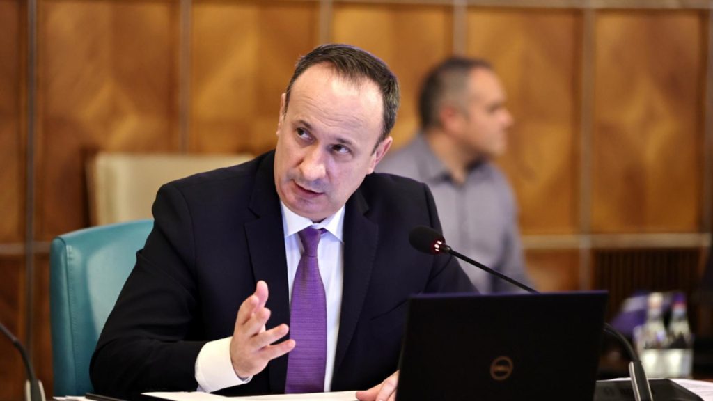 Adrian Câciu cere intervenția rapidă a Guvernului: „CCR trebuie să se reunească imediat, nu pe 16 ianuarie”