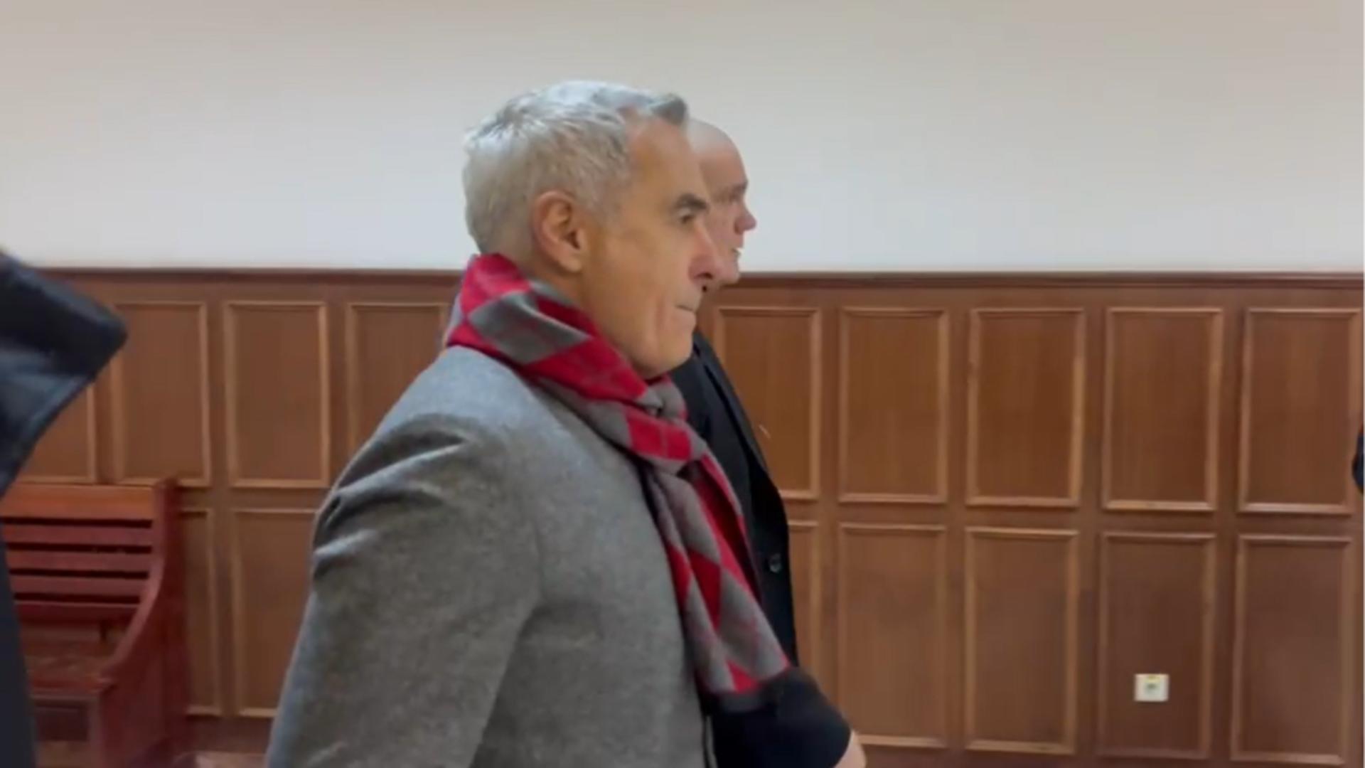 „Am o singură apărare și aceea este legea” –  Informații în exclusivitate din sala de judecată, de la procesul lui Călin Georgescu