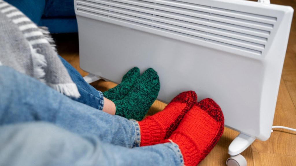 Bucureștenii trăiesc în frig și fără apă caldă. Oamenii sunt disperați:”Căldură avem din când în când, nu mereu. Stăm în frig.”