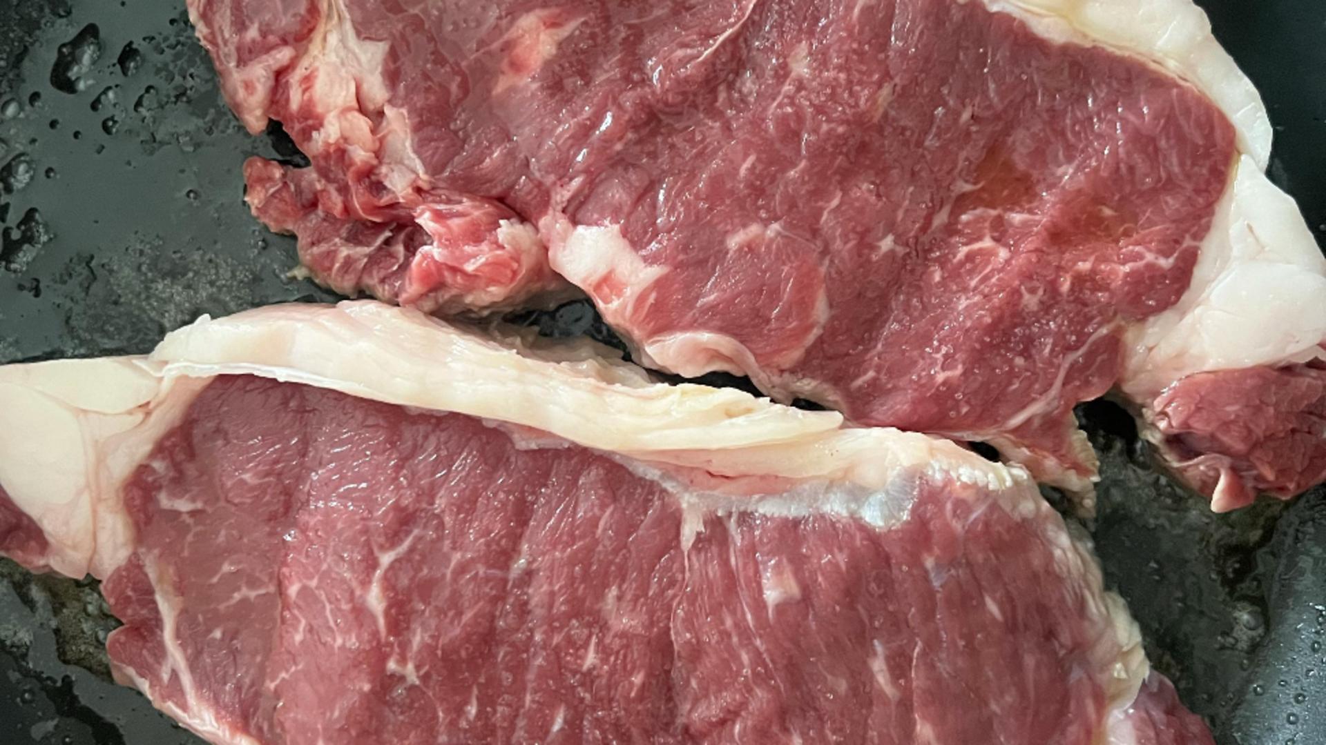 Ingredientul din bucătărie, care frăgezește carnea. Friptura se va topi în gură. Sfaturi utile pentru toate gospodinele