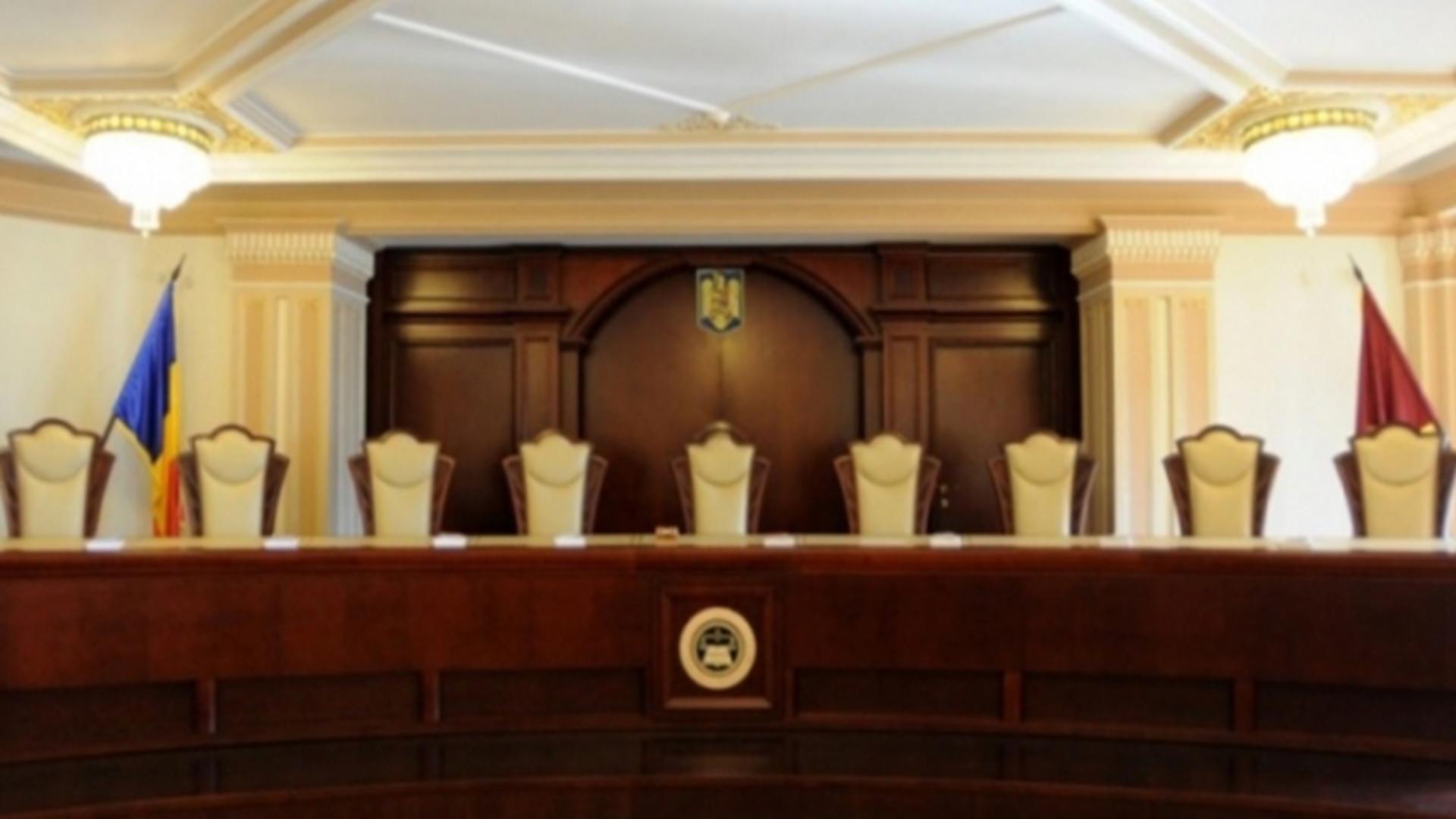 EXCLUSIV. Explicația judecătorilor care au absentat de la ședința CCR: „Nu a însemnat un blocaj, ci o decizie legată de respectarea regulilor”