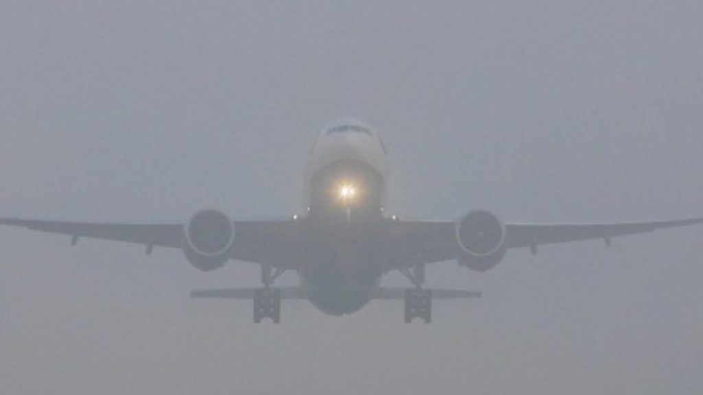 Incident aviatic. Un avion de la Londra care trebuia să ajungă la Suceava a aterizat forțat la Timișoara