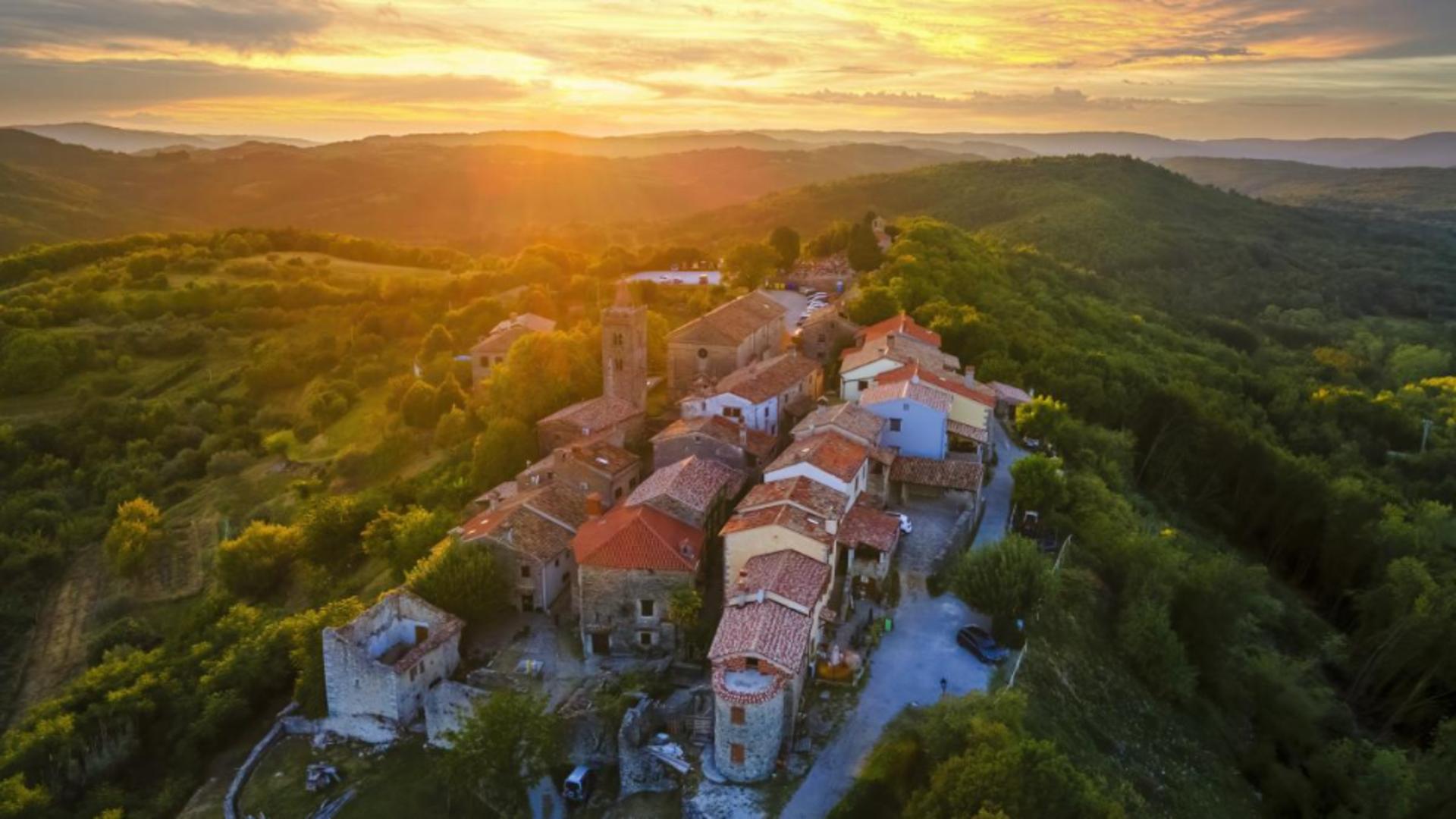 Unde se află cel mai mic oraș din lume? Are în jur de 50 de locuitori