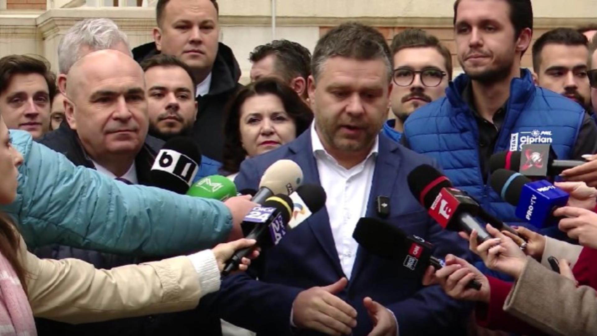 Acuzații: legătura dintre Ciprian Ciucu și clanul Vasiloi. Mafia imobiliară din Sectorul 6 – VIDEO