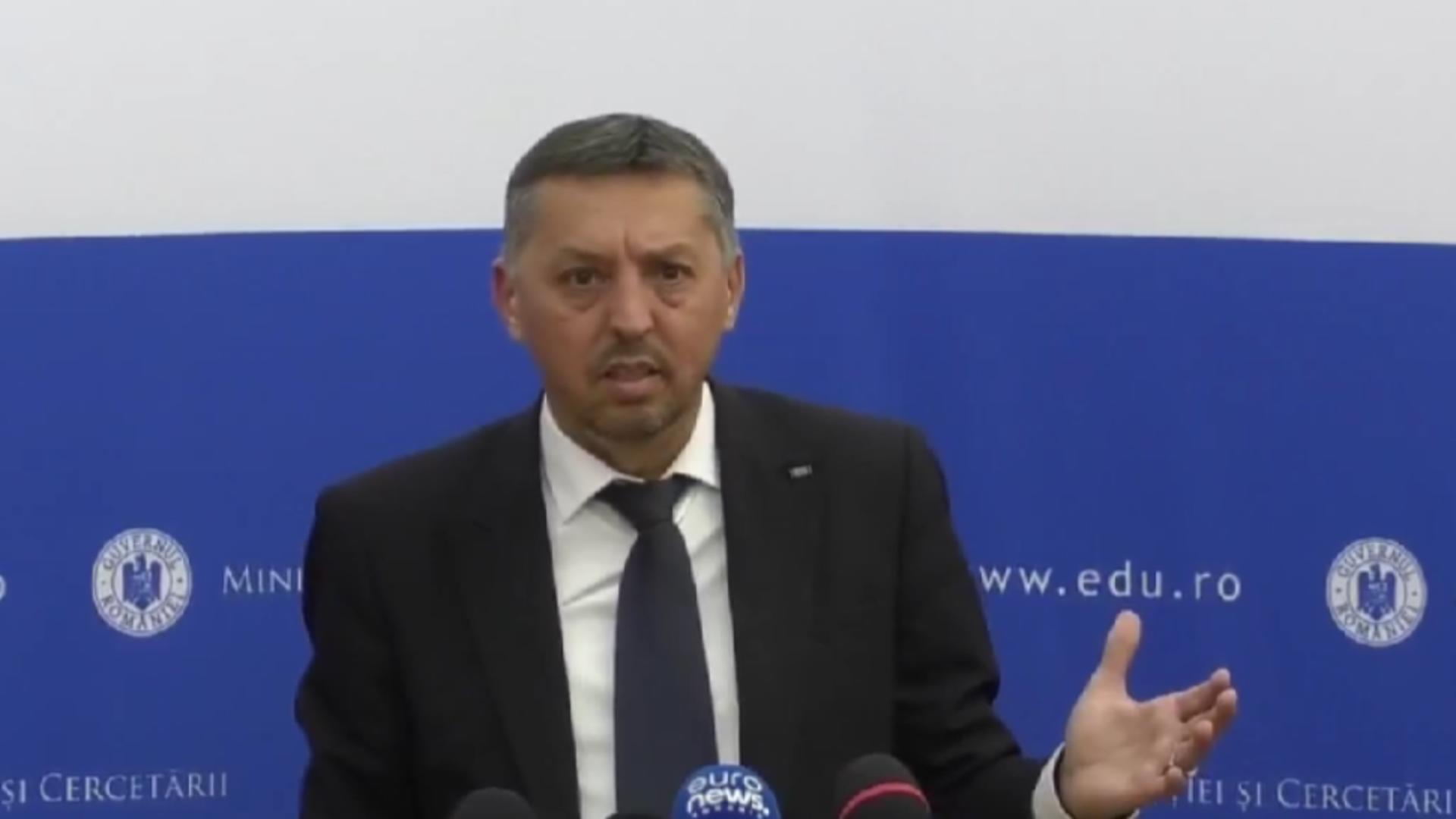 Sidicatele pun tunurile pe Daniel David: se cere demisia ministrului Educației