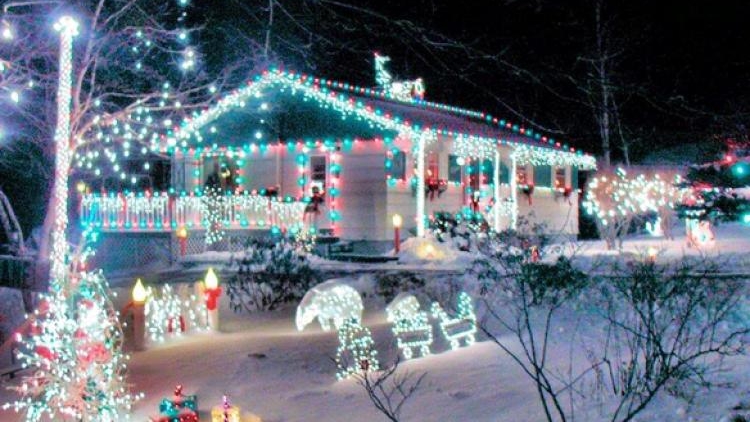 Capitala României s-a îmbrăcat în straie festive pentru sărbătorile de iarnă