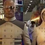 Iranul a vrut să se laude cu „roboți umanoizi avansați”. Cei doi s-au dovedit a fi, de fapt, oameni deghizați