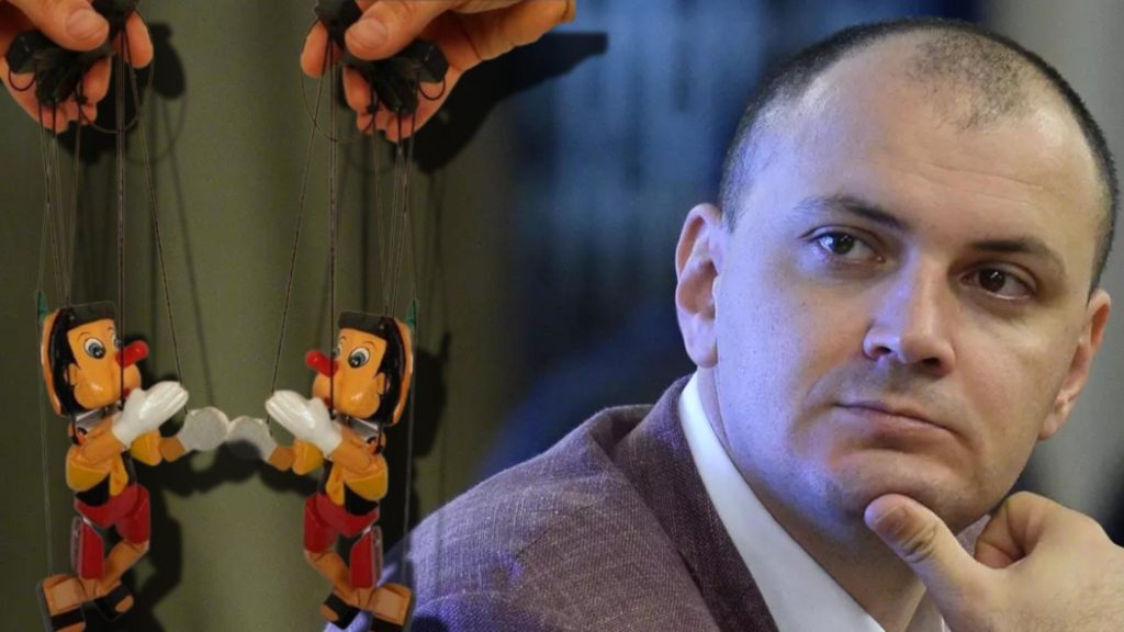 Disperare mare în tabăra suveraniștilor vopsiți. Fugarul Ghiță și-a dezlegat ”păpușile lătrătoare” și atacă jurnaliști Realitatea PLUS -VIDEO