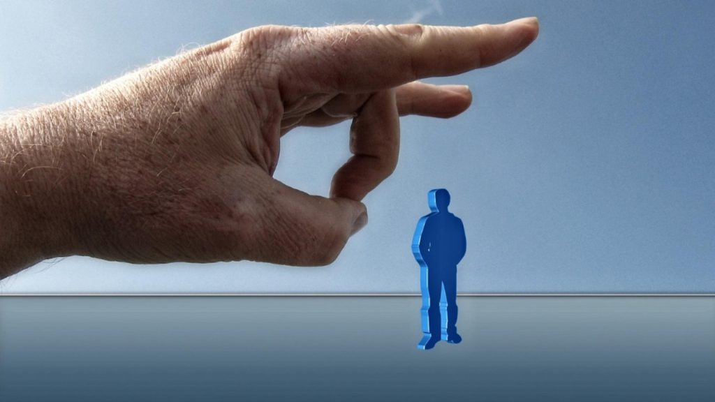 Concedieri masive în cadrul unor mari companii din România. Sute de oameni rămân fără locuri de muncă înainte de Crăciun