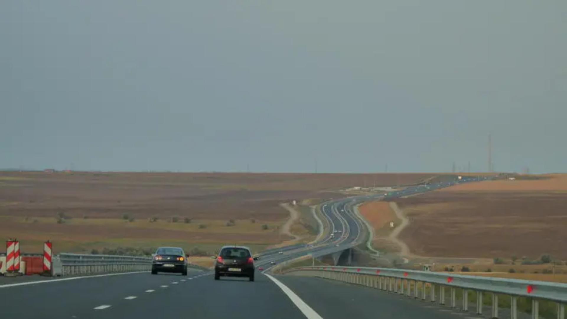 Autostrada A2, închisă temporar după ce resturi de animale au fost împrăştiate pe carosabil