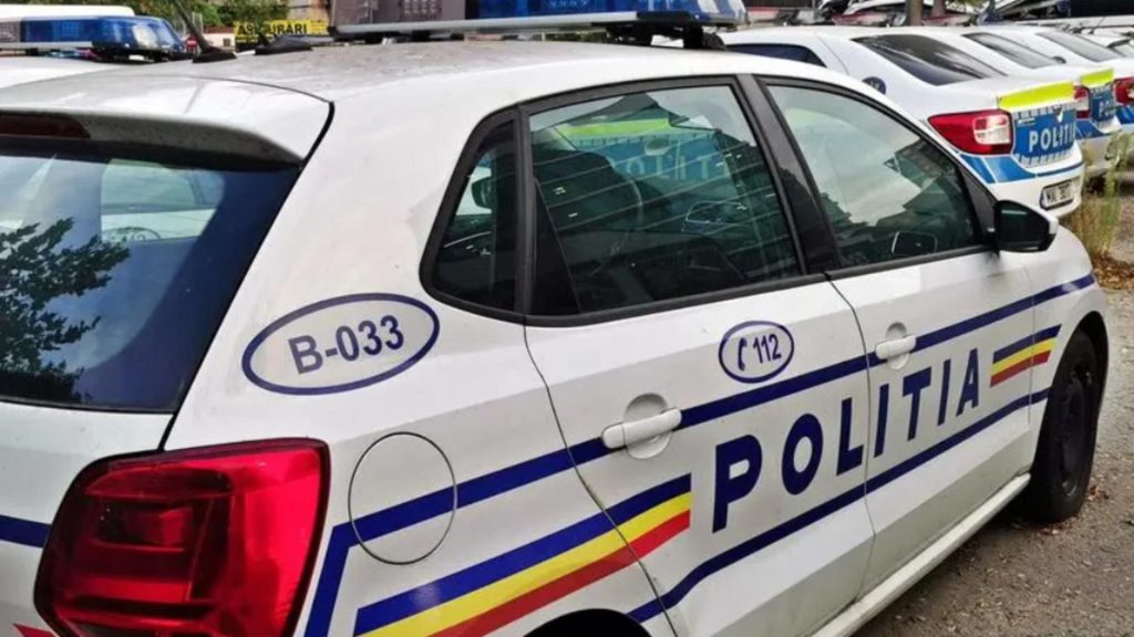 Crimă șocantă în Capitală: un tânăr de 26 de ani și-a înjunghiat tatăl de 18 ori. Agresorul a fost reținut