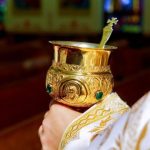 Ce nu ai voie să faci după împărtășanie. Regulile de aur pe care trebuie să le respecți pentru a evita să păcătuiești