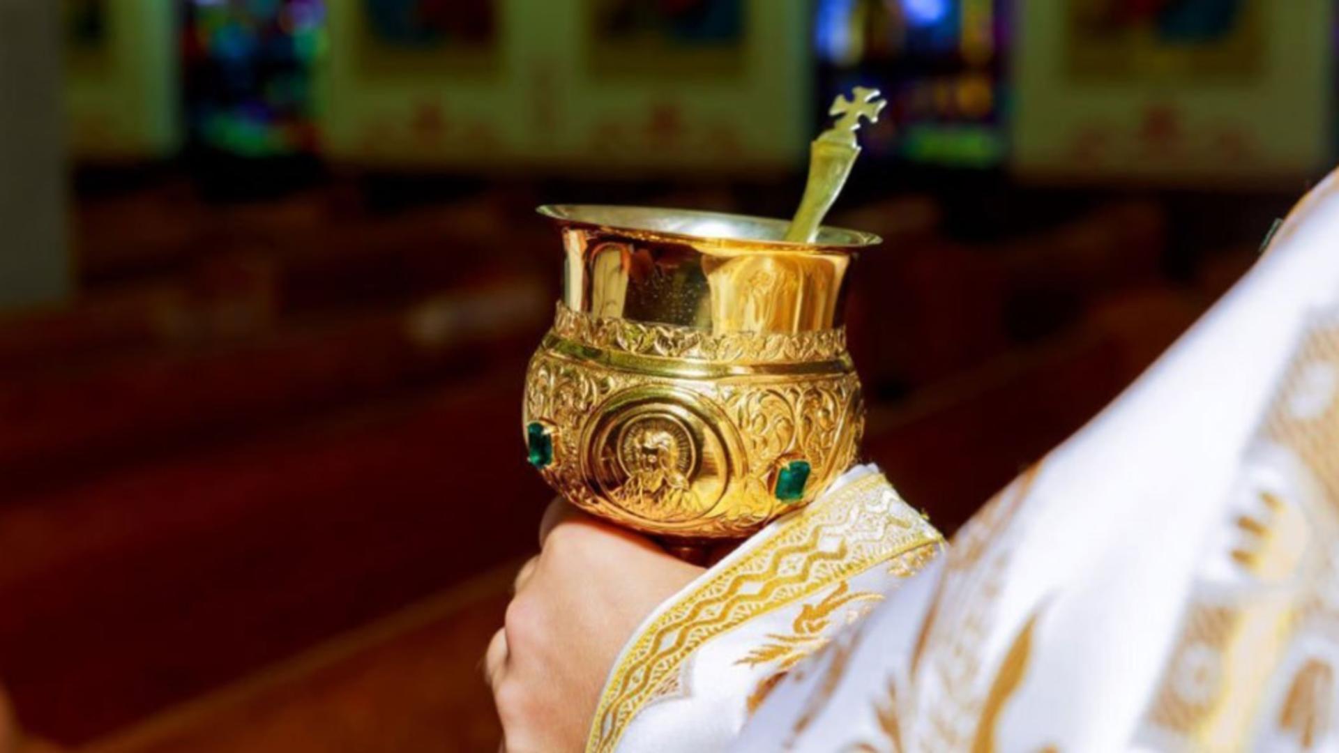 Ce nu ai voie să faci după împărtășanie. Regulile de aur pe care trebuie să le respecți pentru a evita să păcătuiești