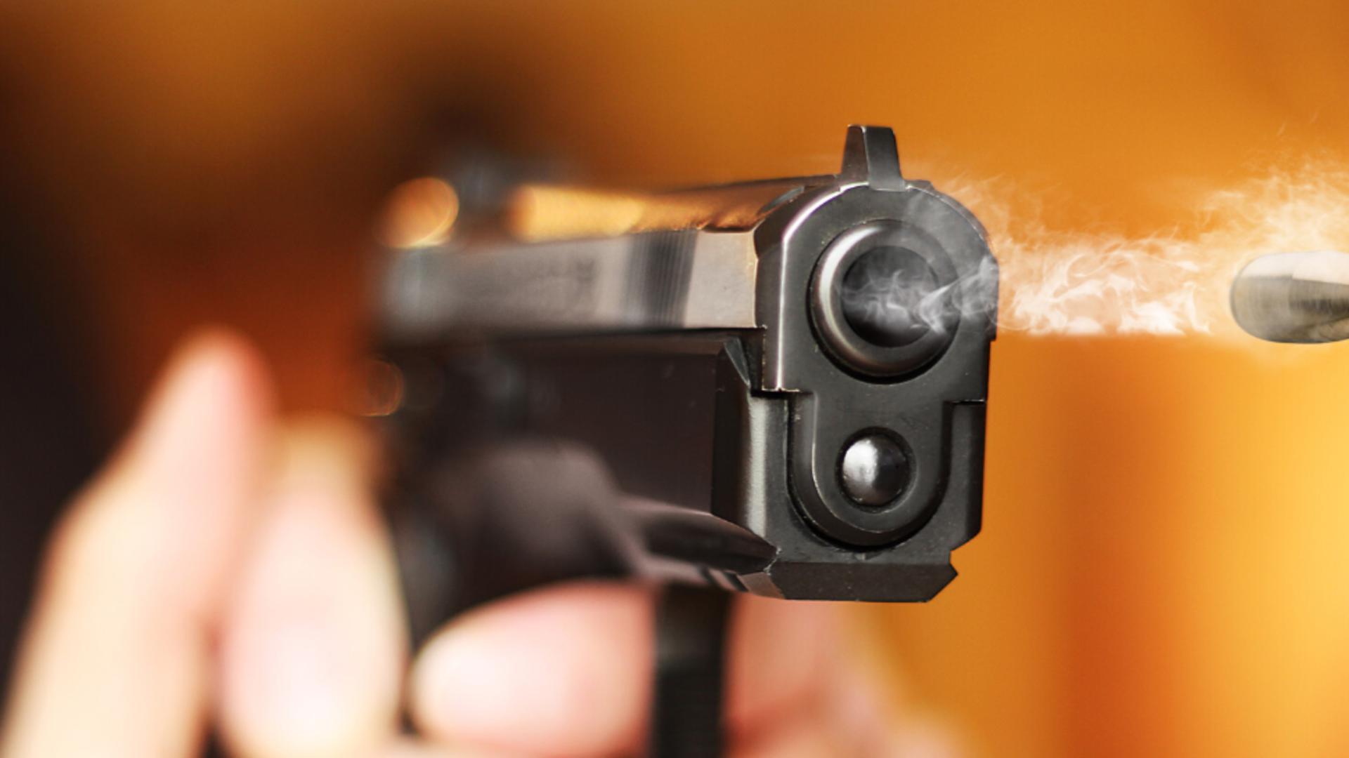 Și-a împușcat copilul chiar în ziua de Crăciun pentru că „era prea obraznic”. Unde s-a produs tragedia