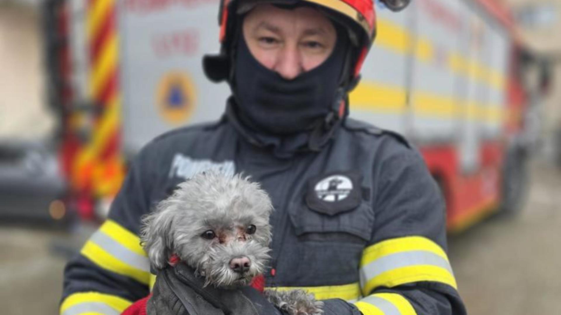 Incendiu într-un bloc din Giurgiu: zeci de locatari evacuați în a doua zi de Crăciun