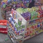 Jaf de tot râsul! Au pierdut bancomatul pe drum