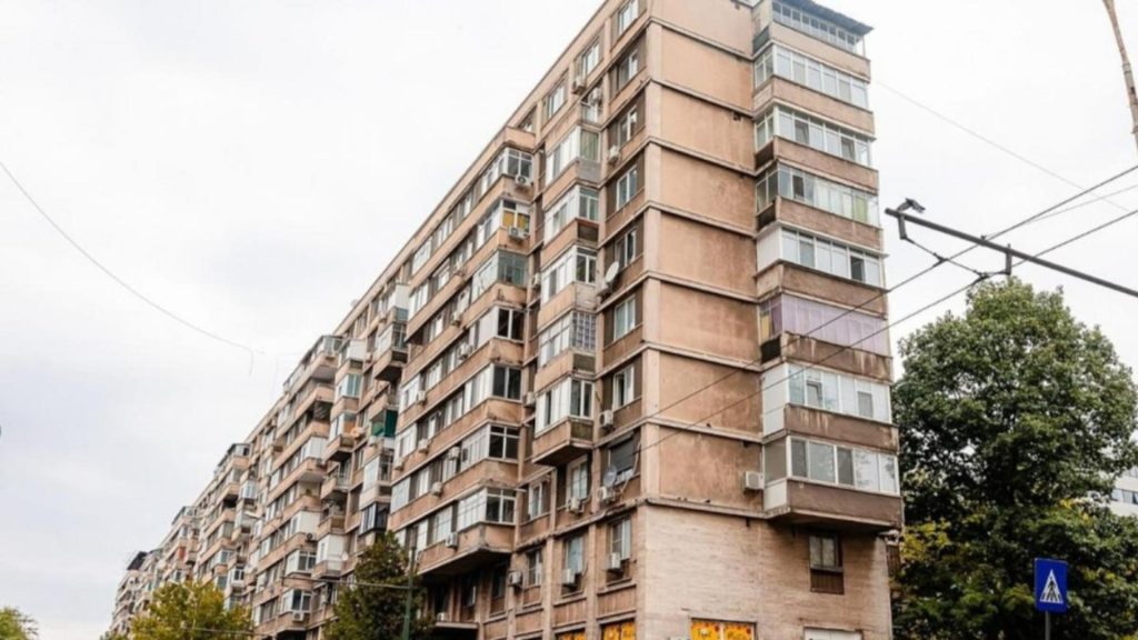 Ce amenzi se aplică la bloc în 2026 pentru nerespectarea orelor de liniște