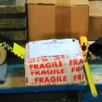 Percheziții-maraton la firme de curierat din Tulcea: captură uriașă de materiale pirotehnice