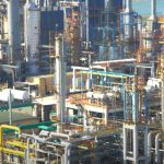 Rompetrol ia în calcul închiderea temporară a celei mai mari rafinării, din cauza presiunii taxelor. Decizia ar avea efecte dramatice