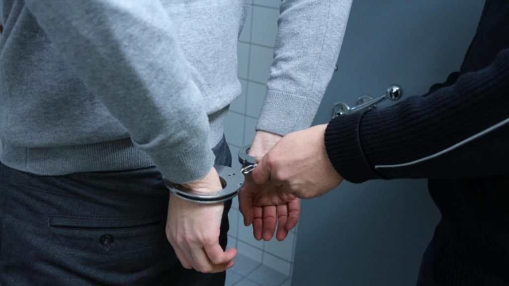 Urmărit de peste zece ani, un român condamnat pentru tentativă de omor a fost capturat în Italia și urmează să fie adus în țară