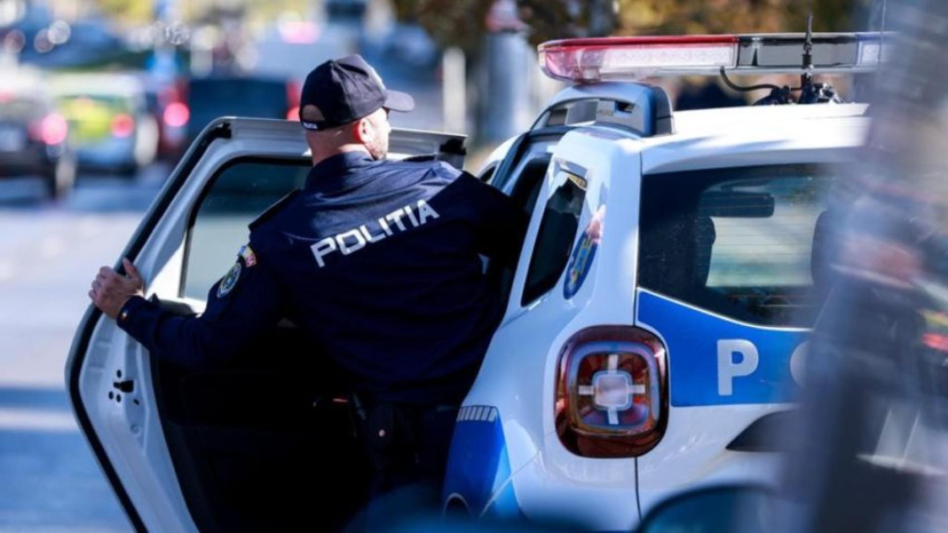 Un bărbat din Năvodari este cercetat după ce a chinuit un câine.  Imaginile au fost surprinse pe camerele de supraveghere