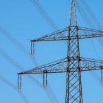 Comisia Europeană accelerează „autostrăzile energetice” pentru facturi mai mici la curent