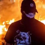 Bărbat anchetat pentru propagandă fascistă și mesaje antisemite pe o rețea de socializare. A fost reținut și plasat sub control judiciar