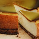 Prăjitură cu brânză. Un desert perfect pentru sărbătorile de iarnă. Delicioasă și simplu de preparat